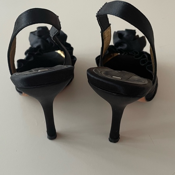 COPY - BCBG open toe - strap back heels - Picture 4 of 5